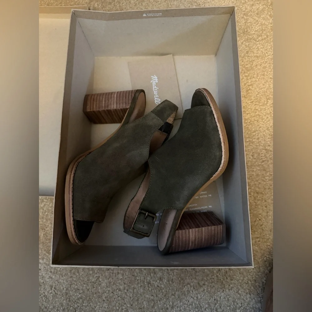 Madewell Olive Green Peep Toe Block Stacked Heel Slingback Heels, size 6 NIB - Picture 10 of 11